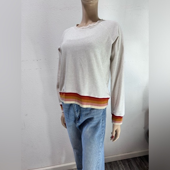 Faherty cream cruw sweeter with stripes - Picture 4 of 15